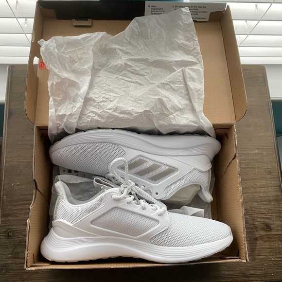 adidas Shoes - Adidas shoes! Size 6!